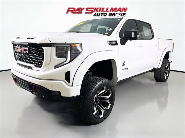 Used 2023 GMC Sierra 1500 AT4 w/ AT4 Premium Package image 3