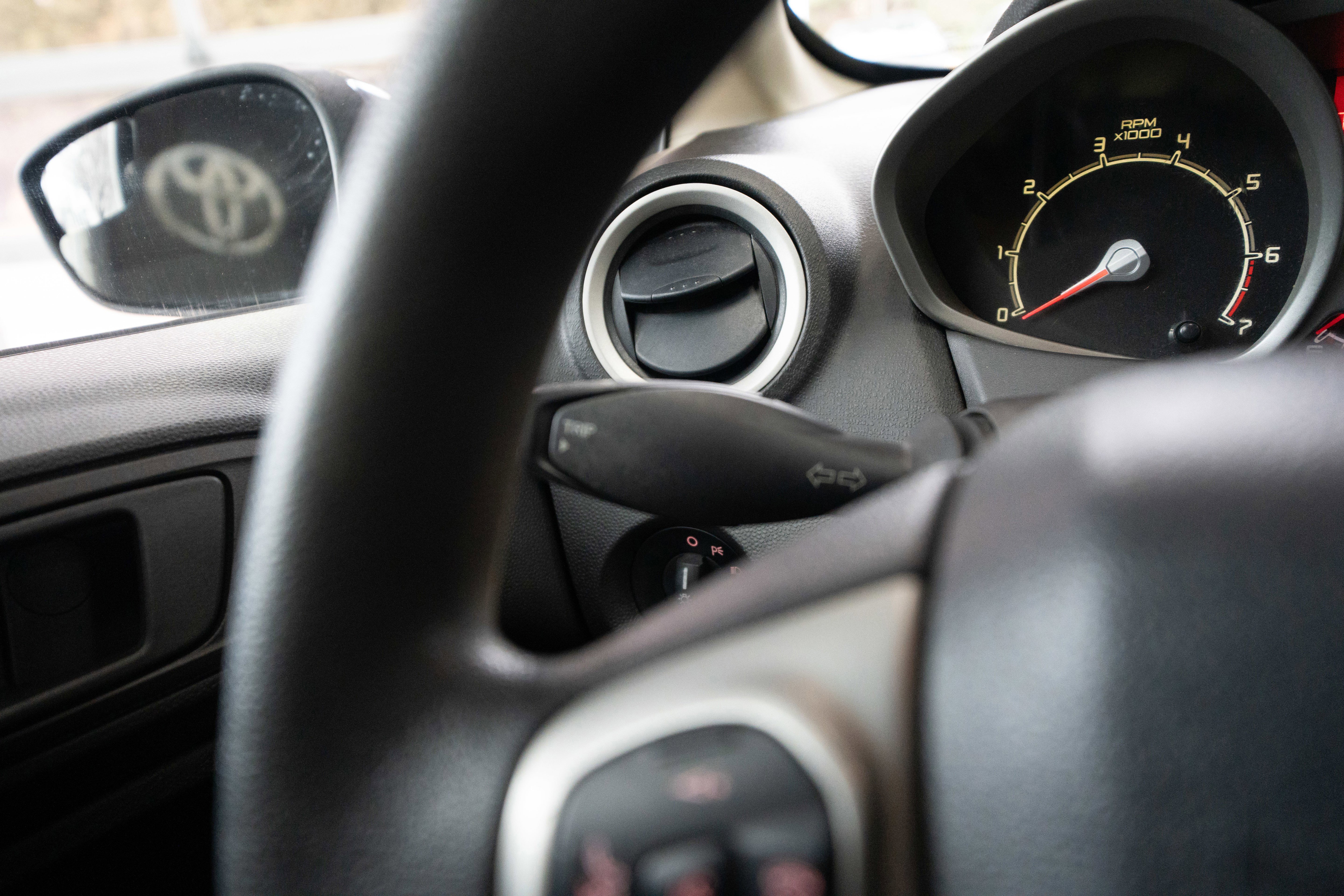 Used 2012 Ford Fiesta SE image 13