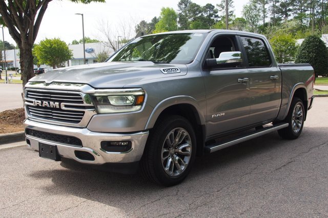 Used 2019 RAM 1500 Laramie AWD/4WD image 3