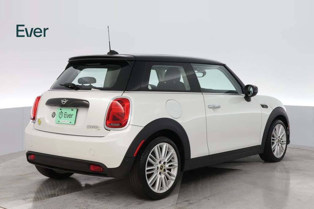 Used 2024 MINI Cooper SE FWD image 3