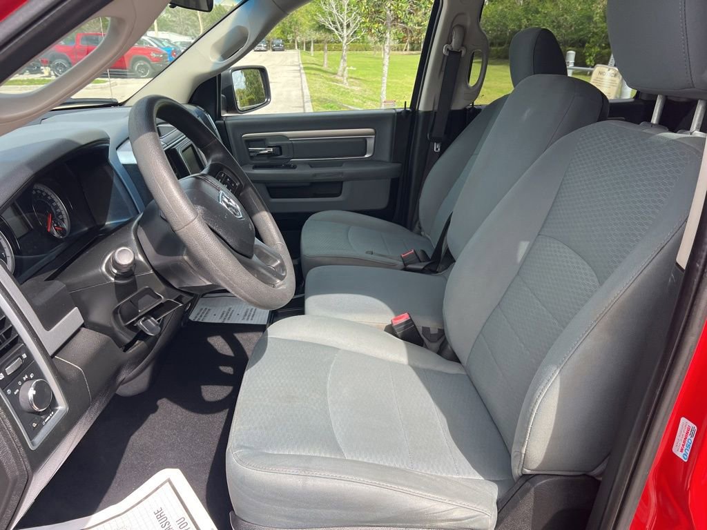 Used 2020 RAM 1500 Classic SLT image 31