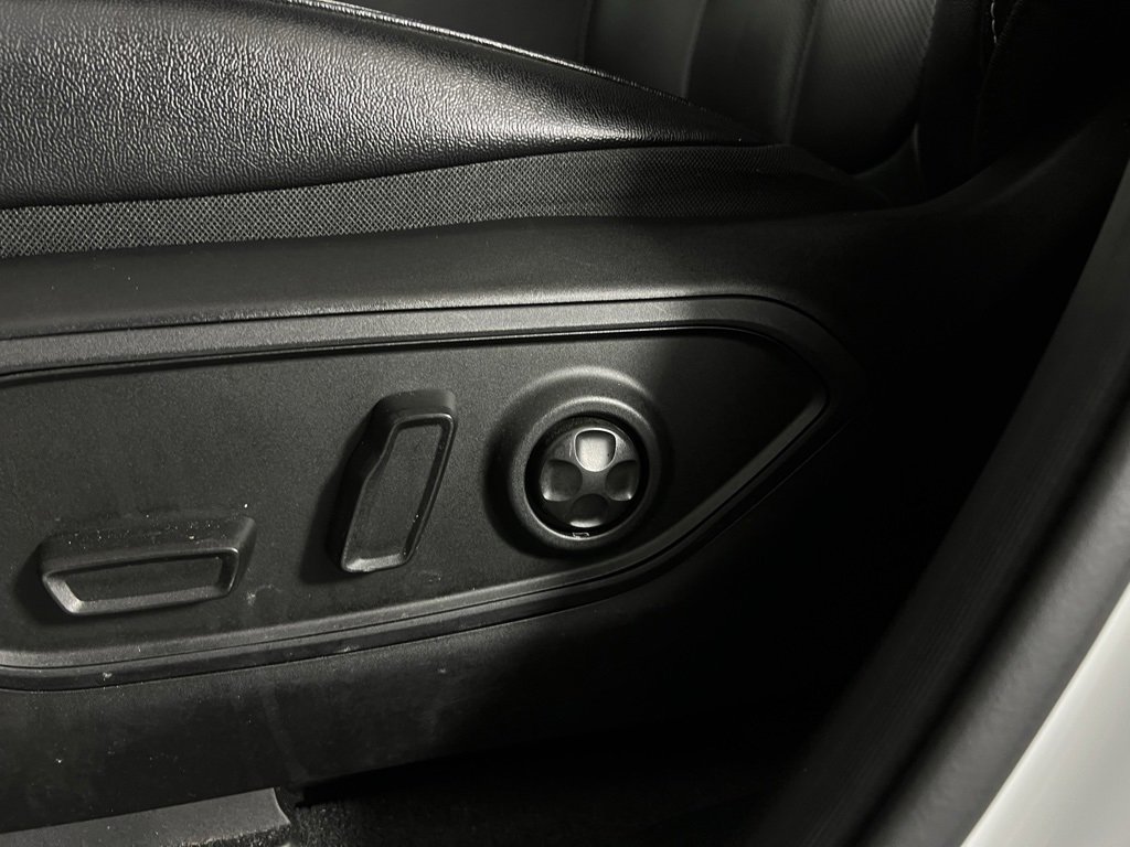 Certified 2024 Jeep Grand Cherokee L Limited w/ Luxury Tech Group II image 23