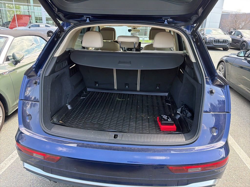 Used 2023 Audi Q5 2.0T Premium Plus w/ Premium Plus Package image 11