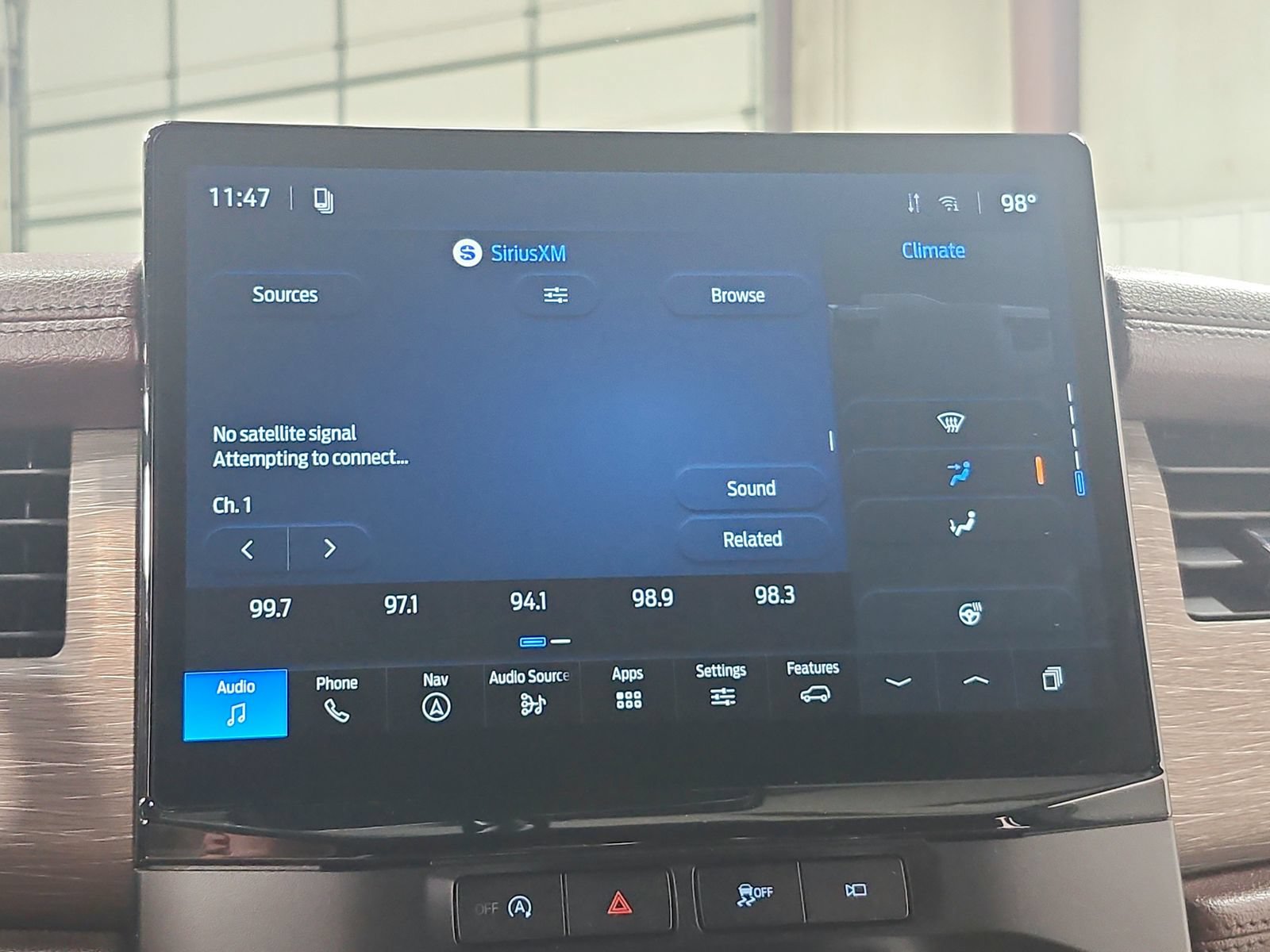 Used 2024 Ford Expedition Limited RWD image 30