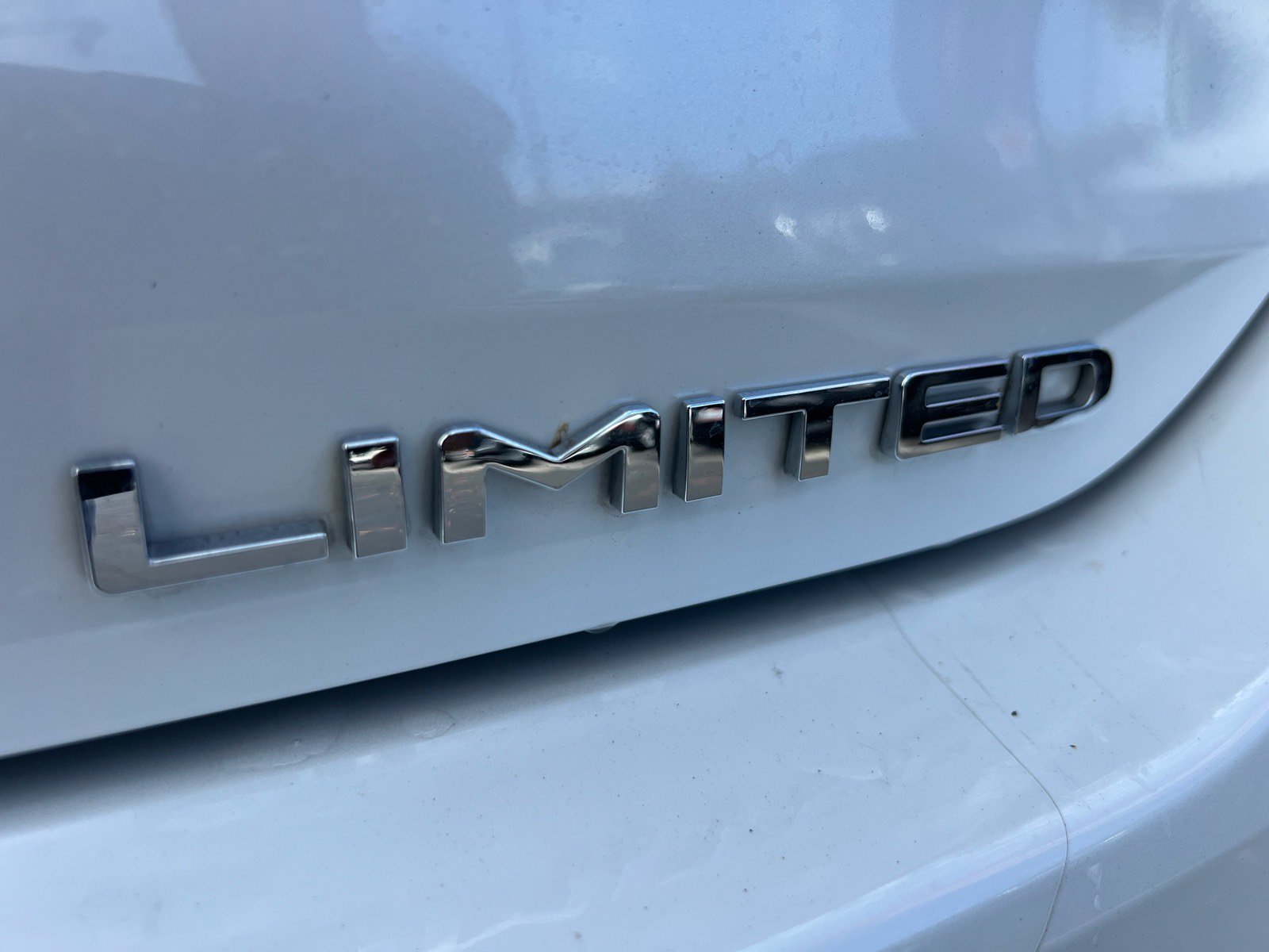 Used 2023 Toyota Highlander Limited FWD image 12