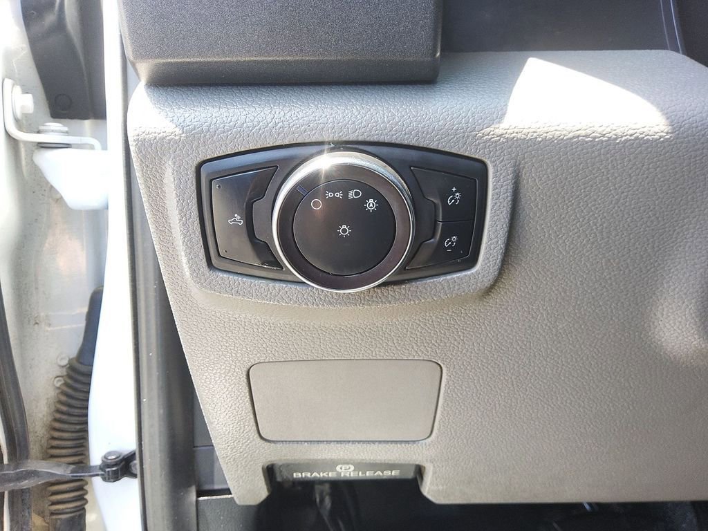 Used 2019 Ford F550 2WD Regular Cab Super Duty image 8