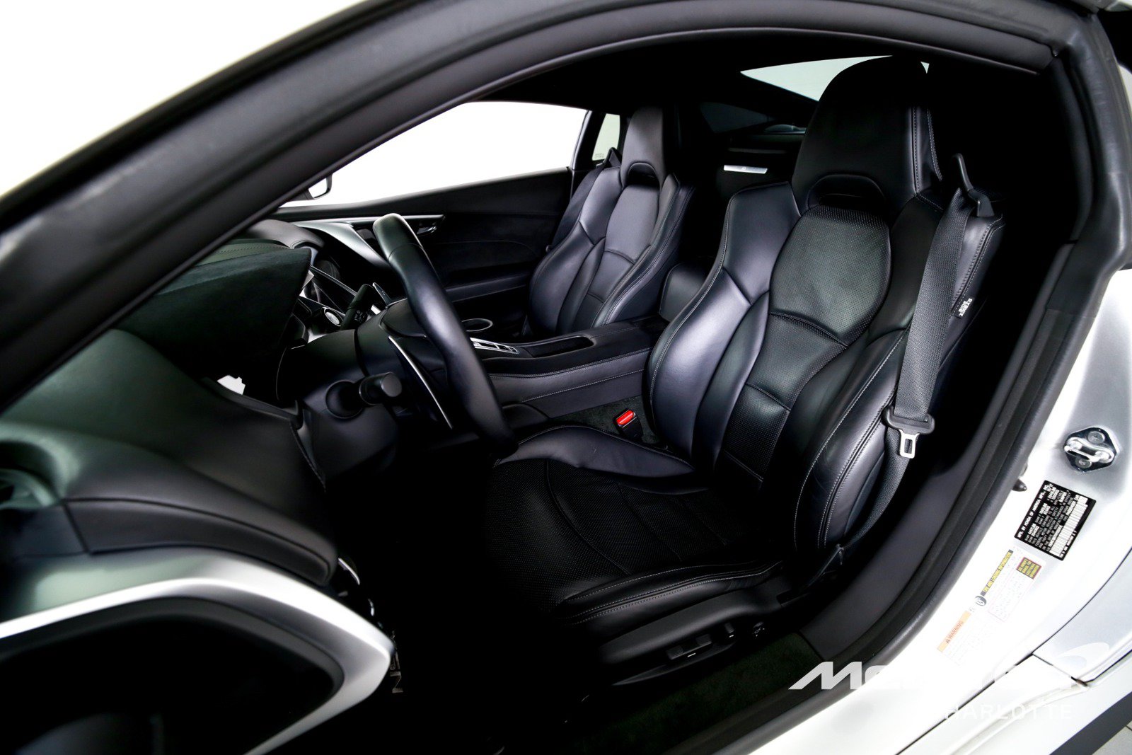 Used 2017 Acura NSX AWD/4WD image 11