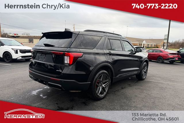 Used 2025 Ford Explorer ST-Line w/ Premium Package image 30