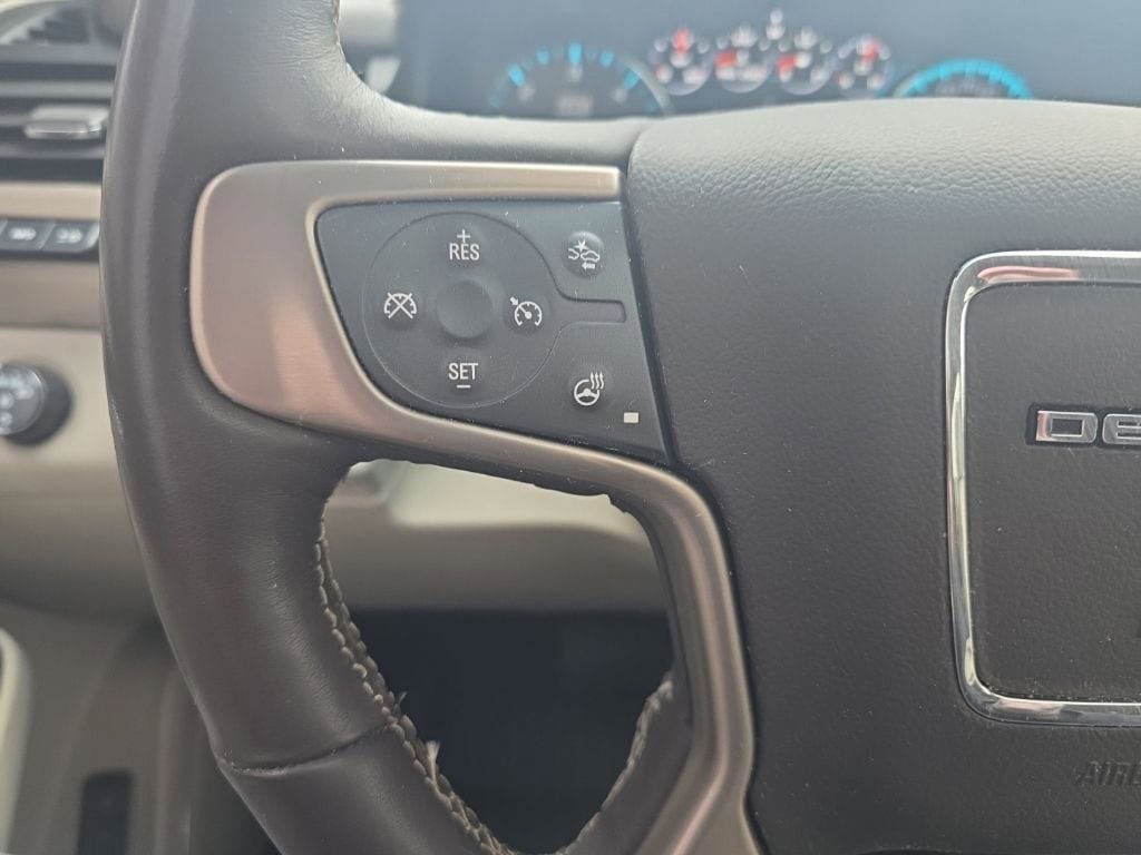 Used 2018 GMC Yukon Denali w/ Denali Ultimate Package AWD/4WD image 23