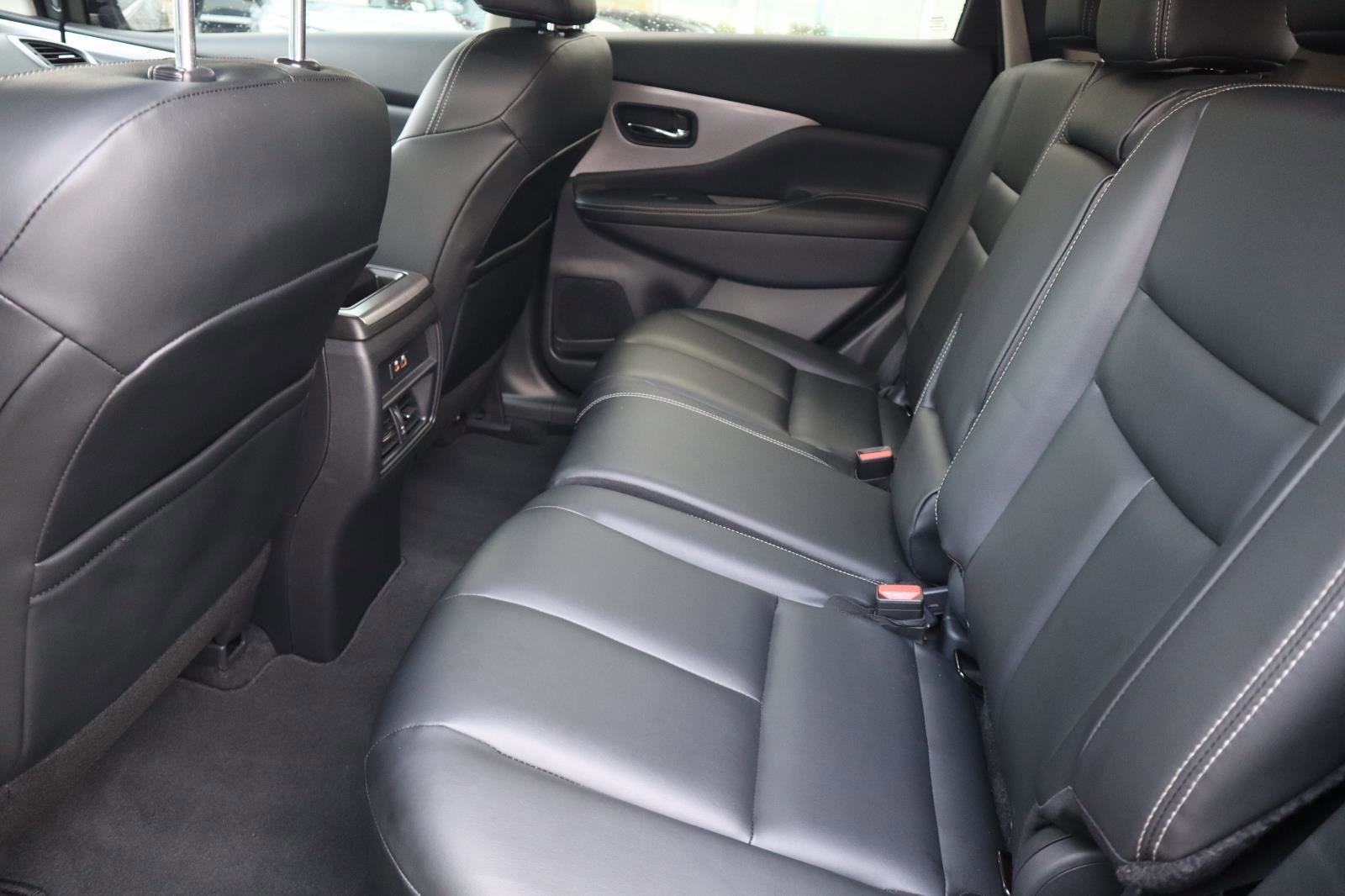 Certified 2024 Nissan Murano SV w/ SV Midnight Edition Package image 35