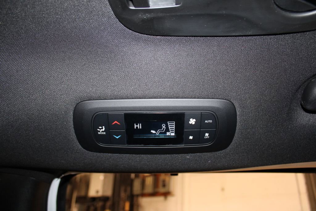 New 2026 Chrysler Voyager LX image 29