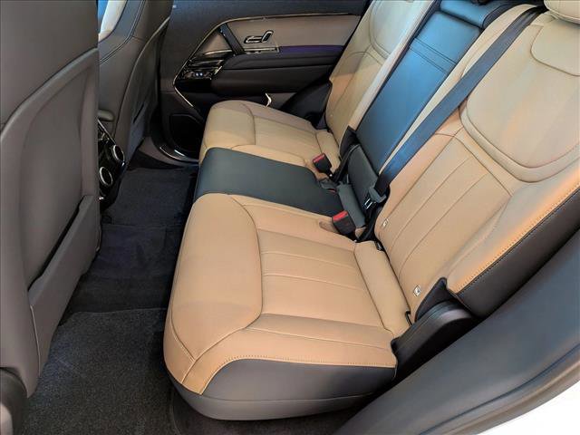 New 2025 Land Rover Range Rover Sport Dynamic SE image 15