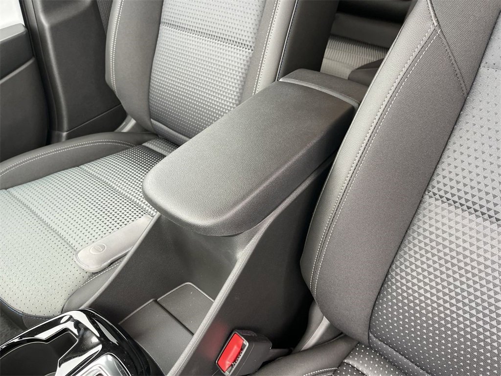 New 2026 Chevrolet Trax LT w/ Sunroof Package image 20