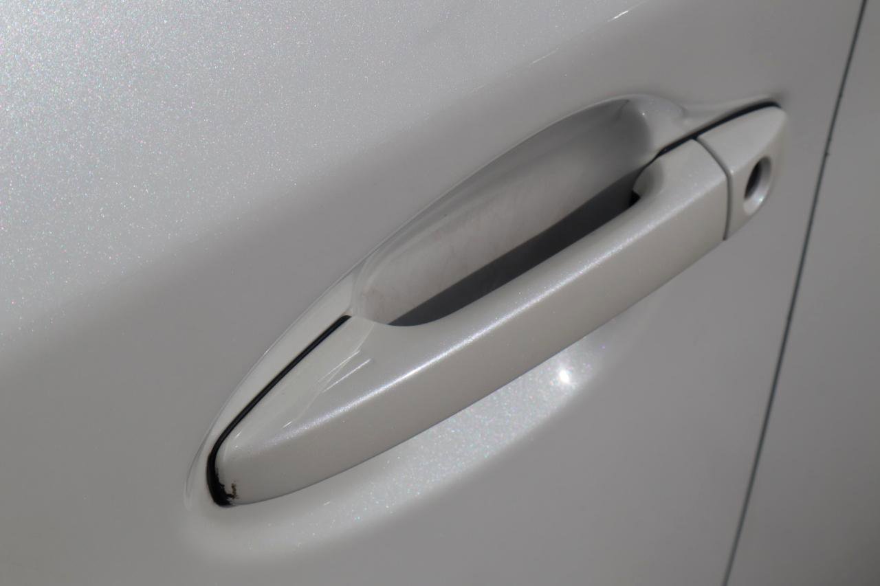 Used 2015 Toyota Prius Four w/ Deluxe Solar Roof Package image 22