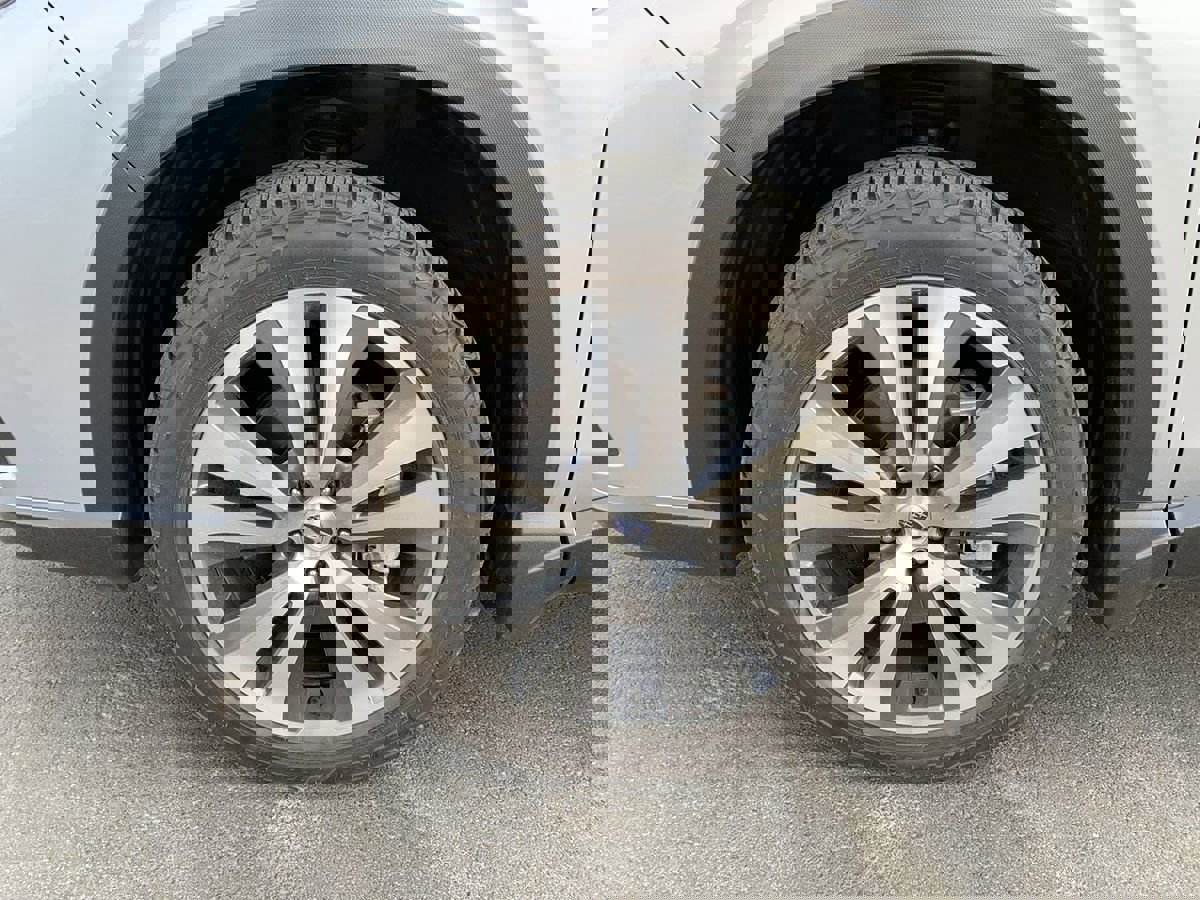 Used 2022 Subaru Ascent Touring AWD/4WD image 11