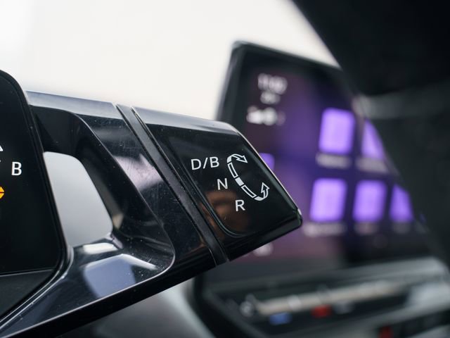 Used 2021 Volkswagen ID.4 Pro S w/ Gradient Package image 27