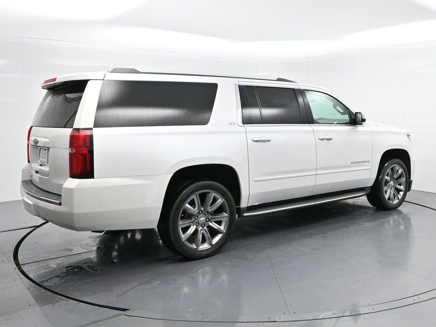 Used 2016 Chevrolet Suburban LTZ AWD/4WD image 7