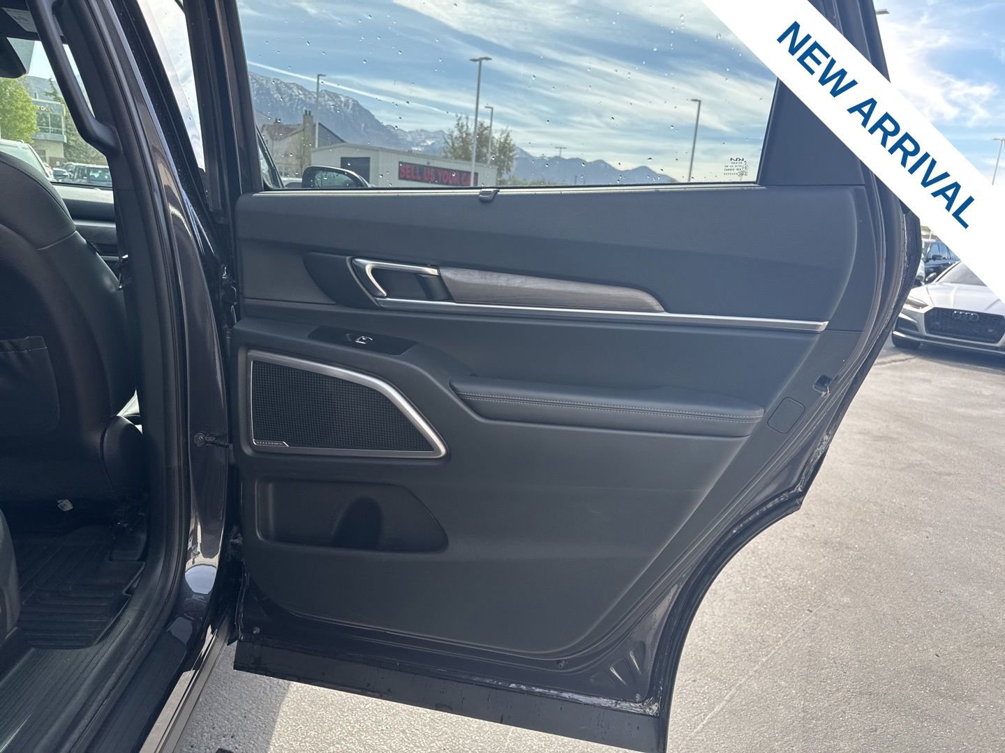 Used 2025 Kia Telluride EX X-Line image 13