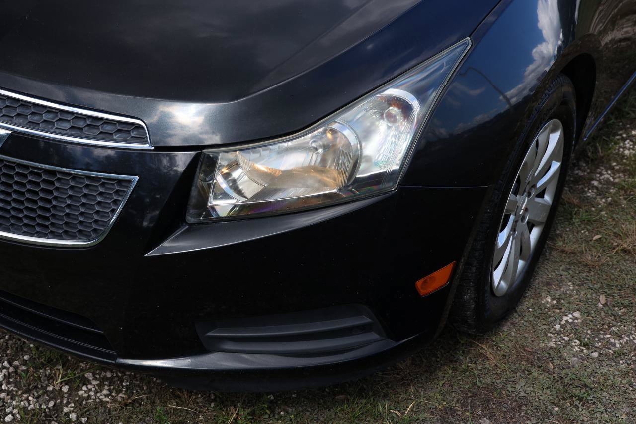 Used 2011 Chevrolet Cruze LS w/ Connectivity Package FWD image 22