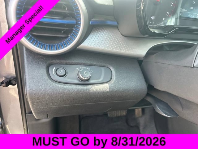 Used 2026 Chevrolet Trax LS w/ LS Convenience Package FWD image 16