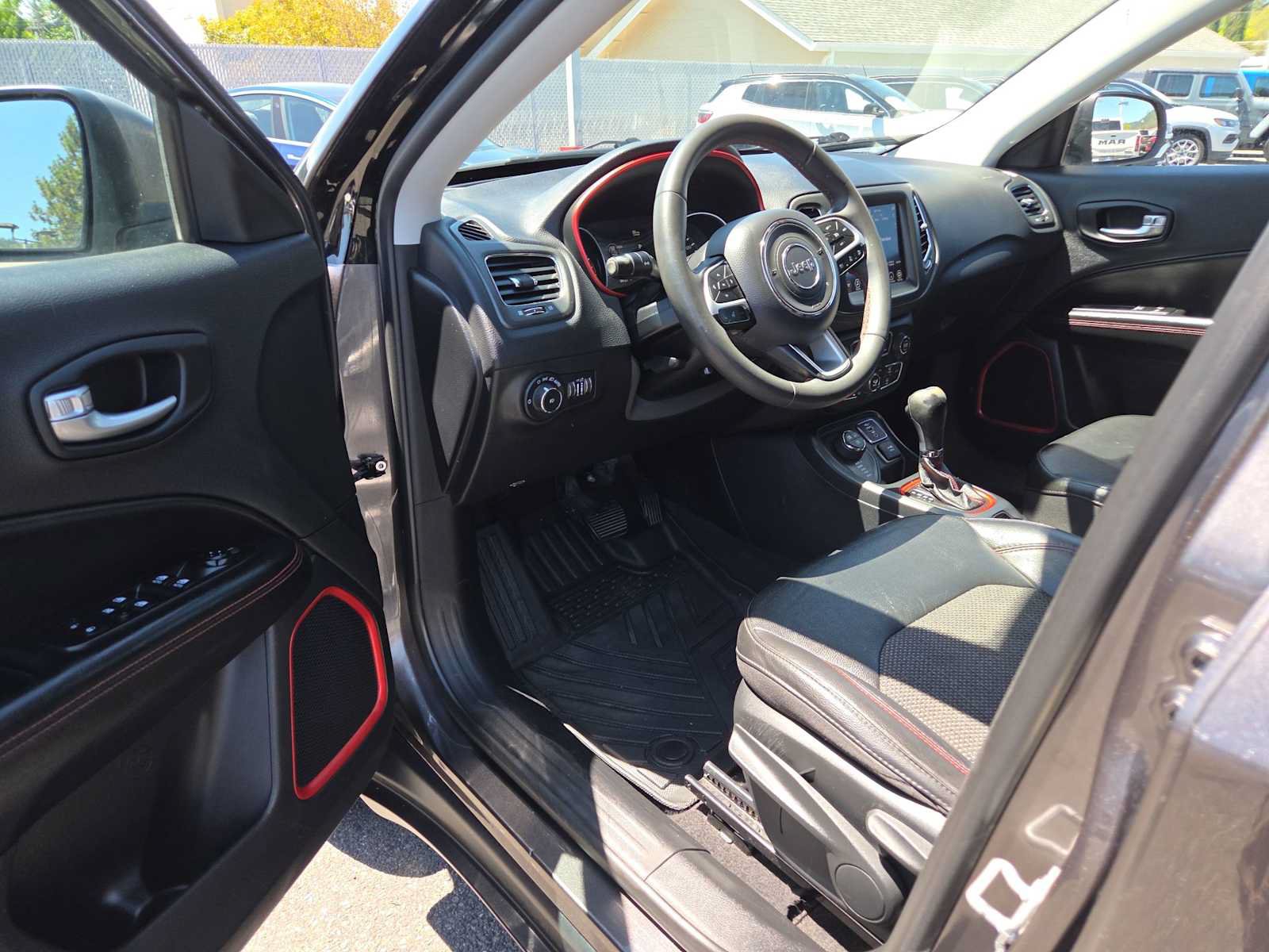 Used 2021 Jeep Compass Trailhawk AWD/4WD image 10