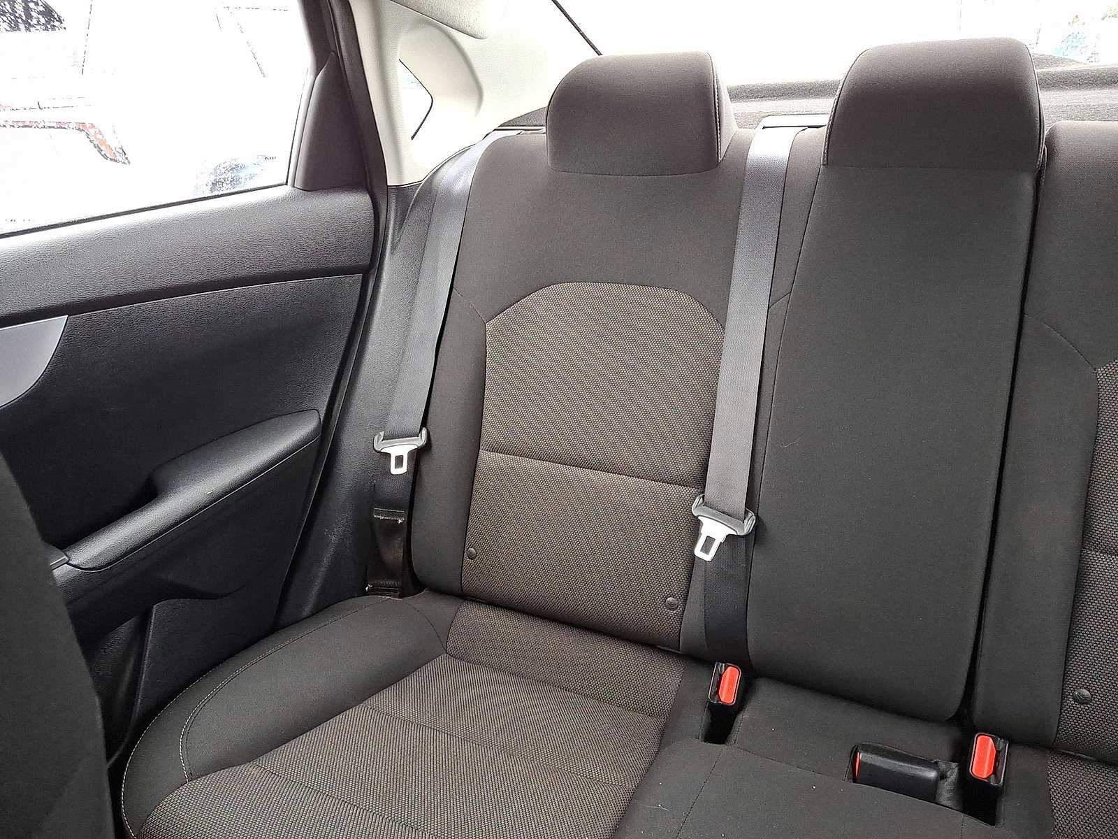 Used 2022 Kia Forte LXS image 13