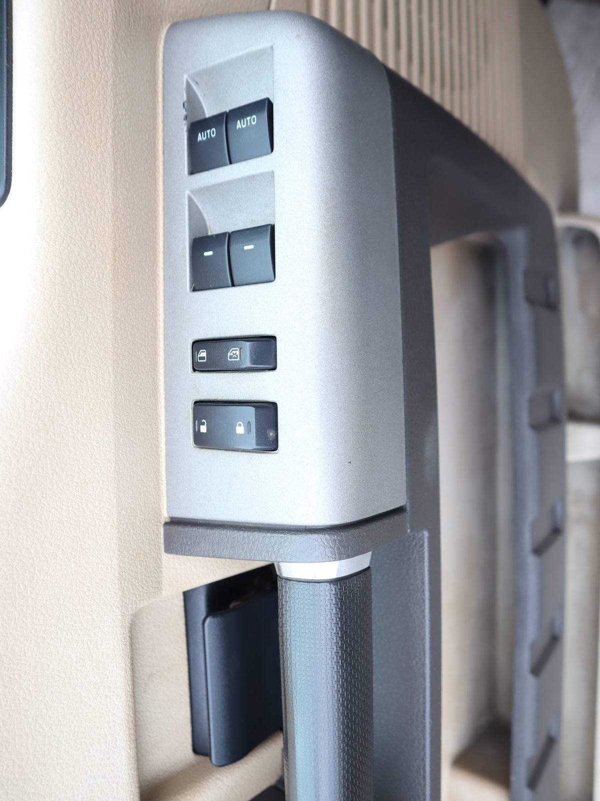 Used 2015 Ford F250 XLT w/ XLT Value Package image 24