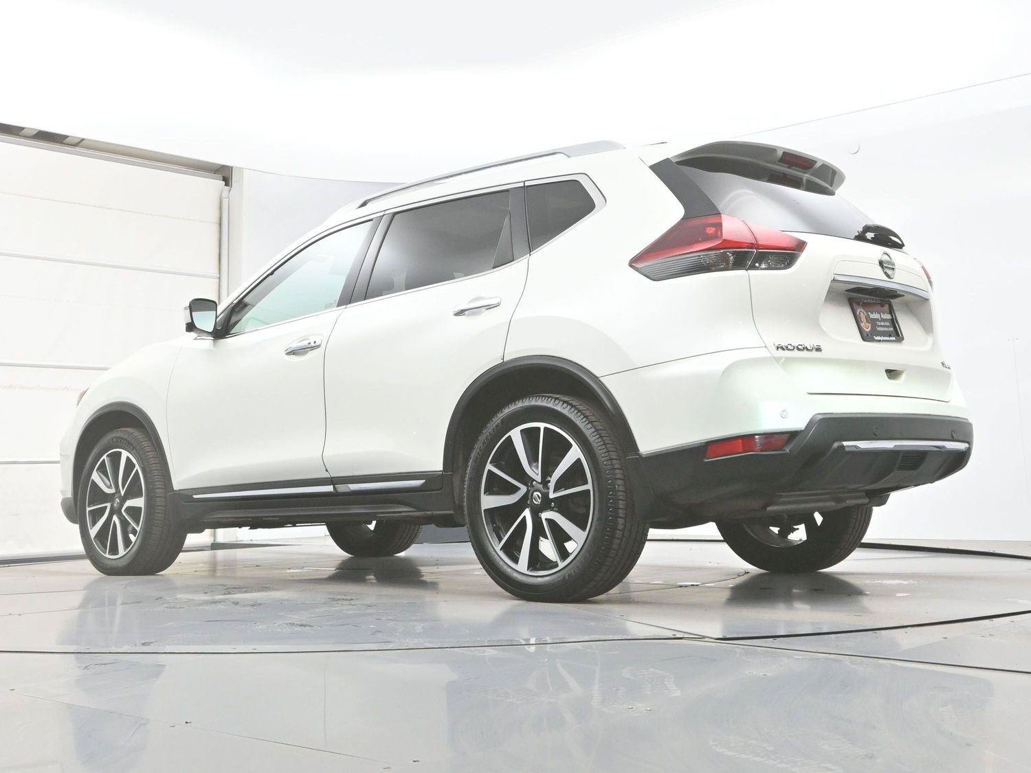 Used 2019 Nissan Rogue SL w/ Premium Package AWD/4WD image 30