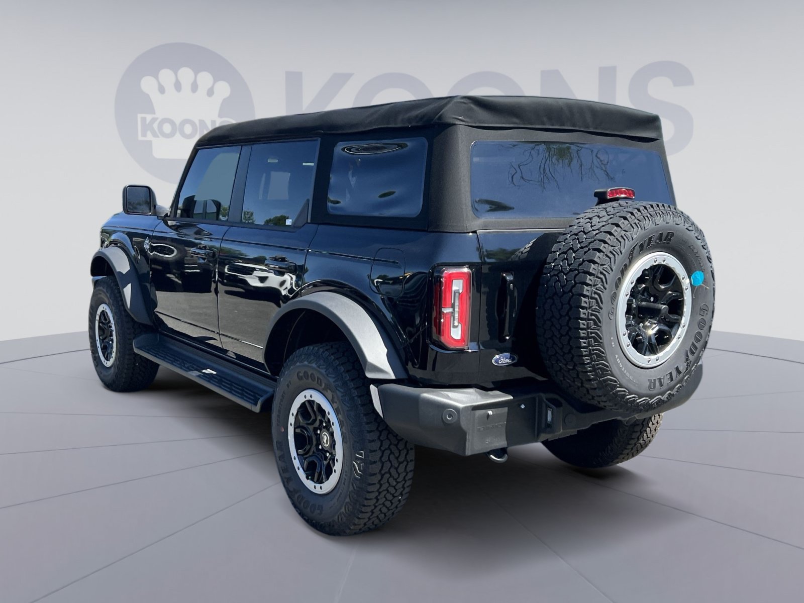 New 2025 Ford Bronco Outer Banks w/ Sasquatch Package AWD/4WD image 14