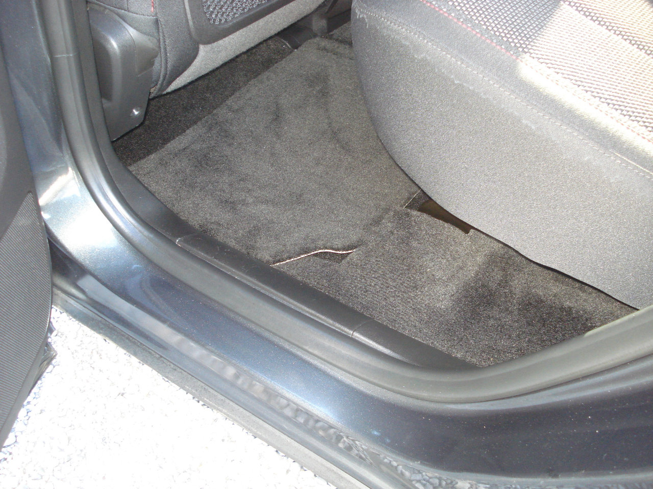 Used 2017 Chevrolet Equinox LS image 31