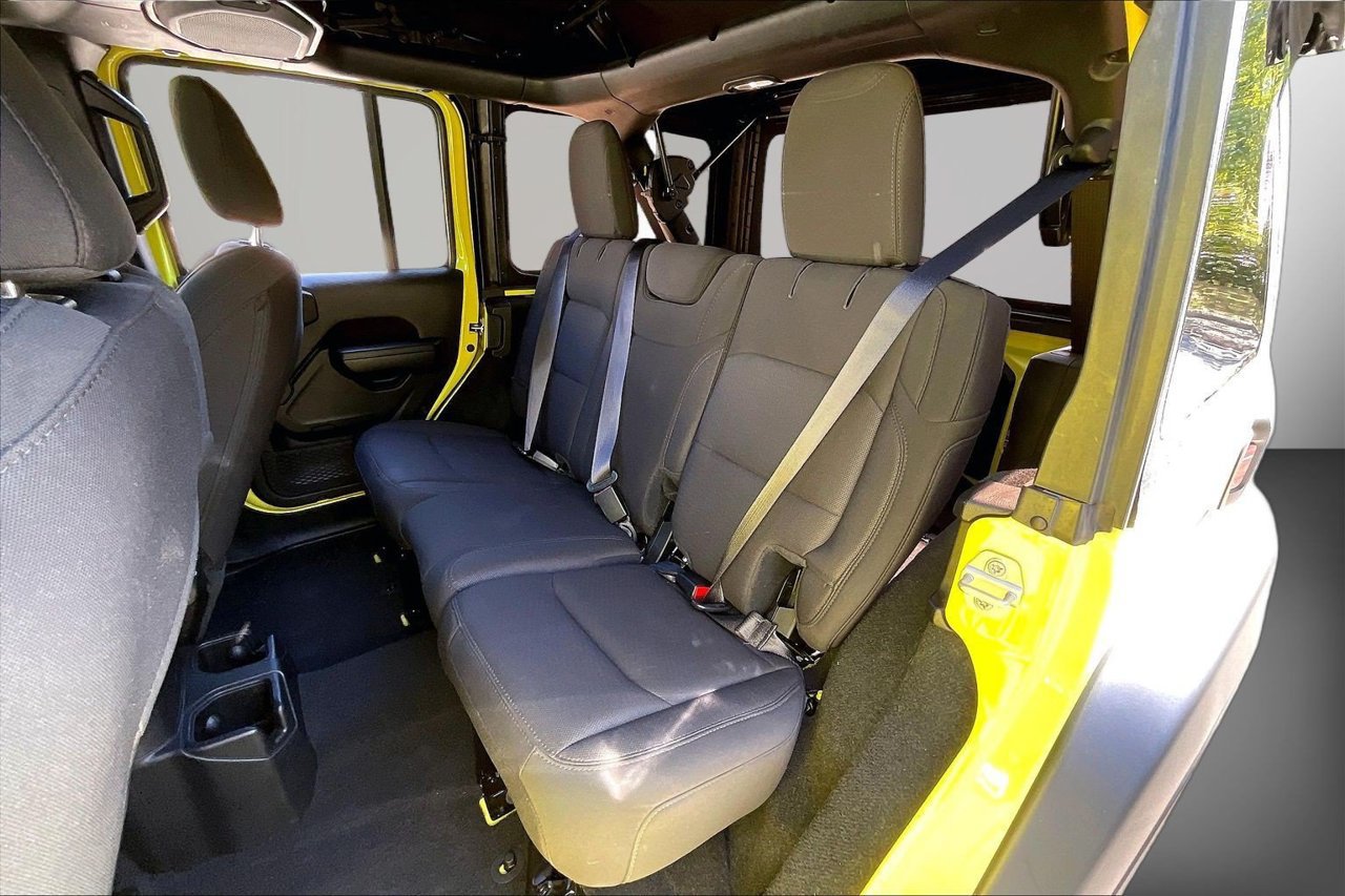 Used 2023 Jeep Wrangler Unlimited Sport AWD/4WD image 22