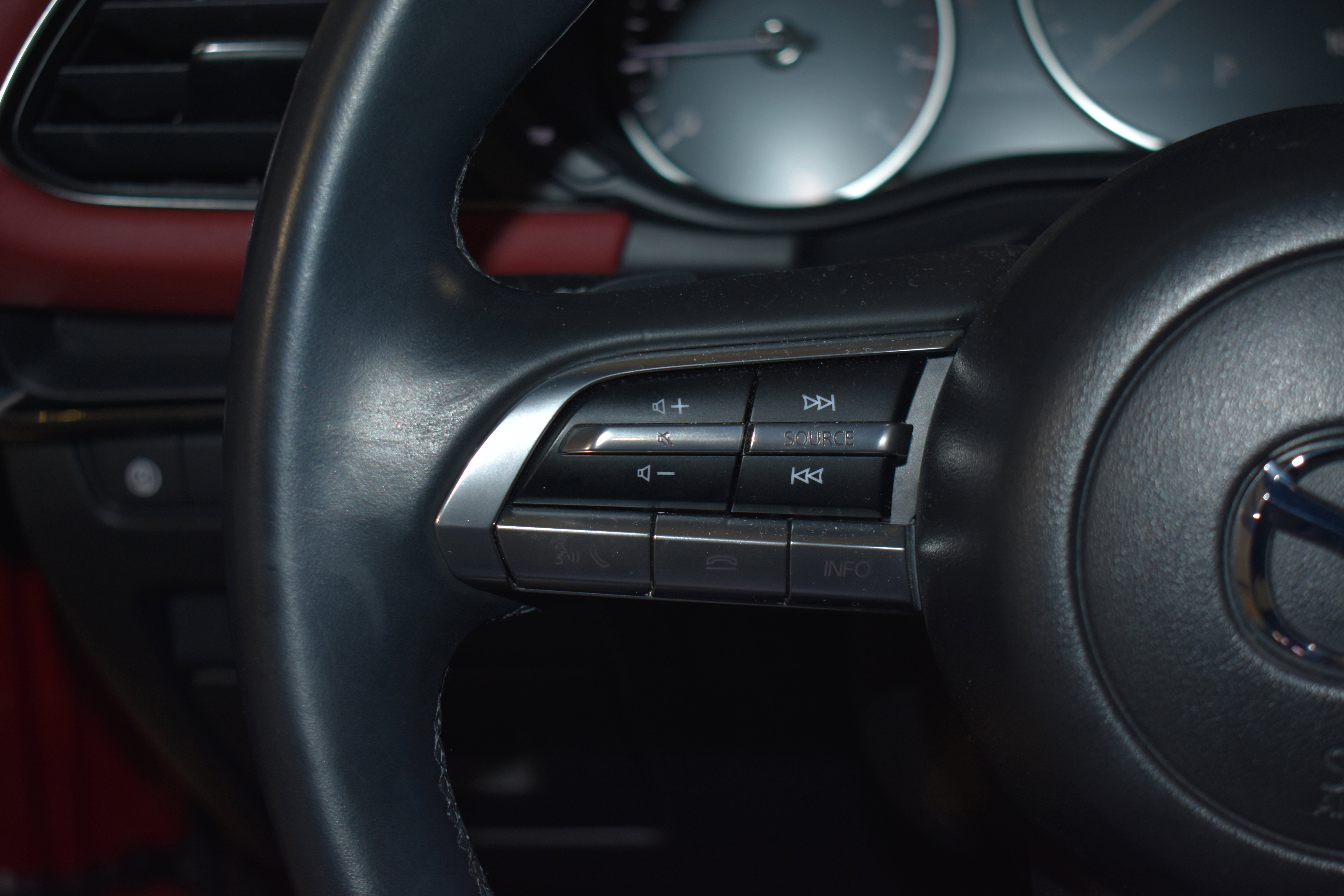 Used 2020 MAZDA MAZDA3 Hatchback w/ Premium Package image 15