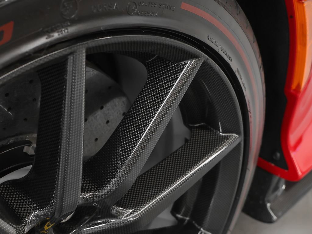 Used 2024 Ferrari 812 Competizione image 20