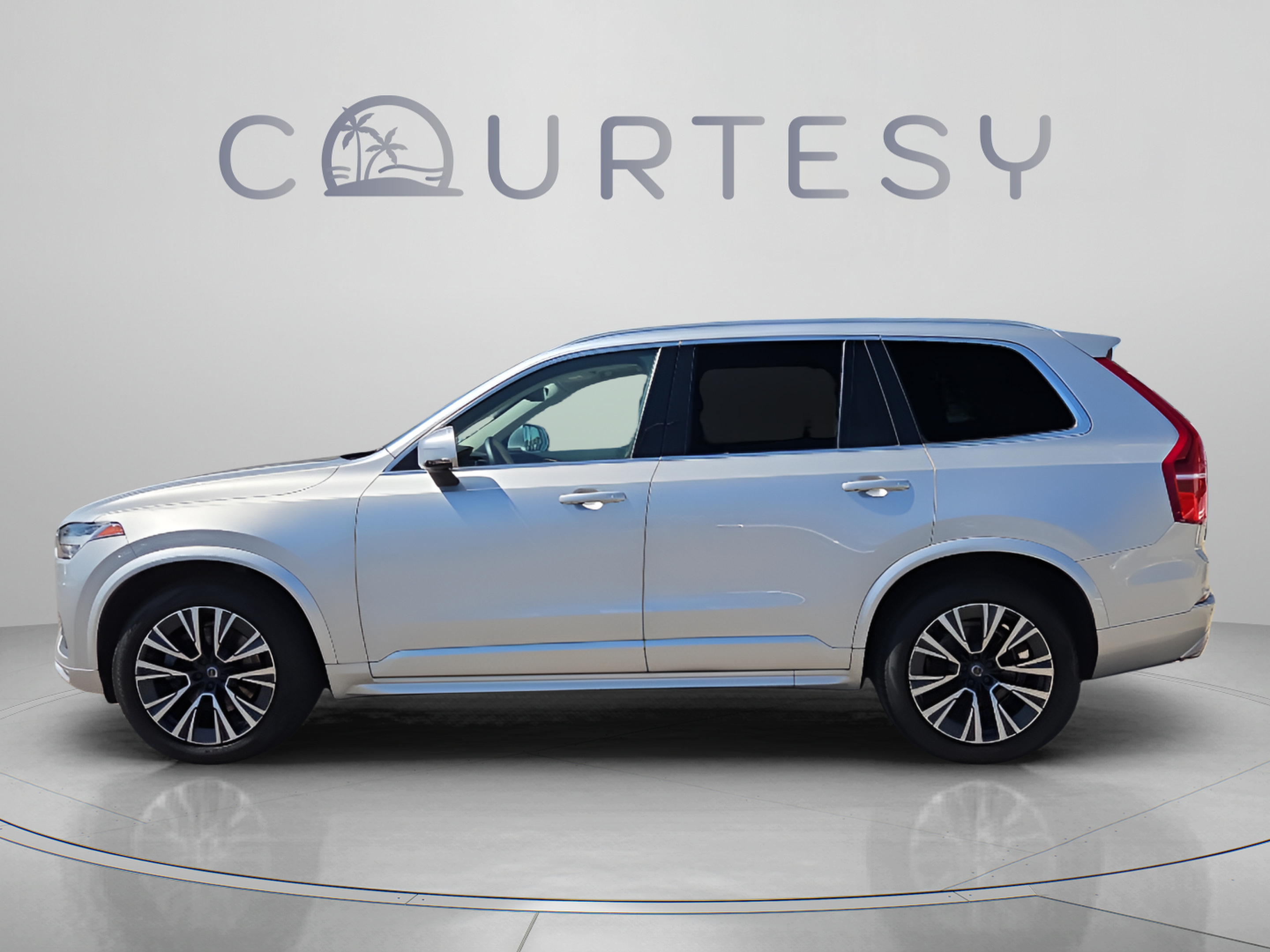 Used 2021 Volvo XC90 T6 Momentum w/ Advanced Package AWD/4WD image 2