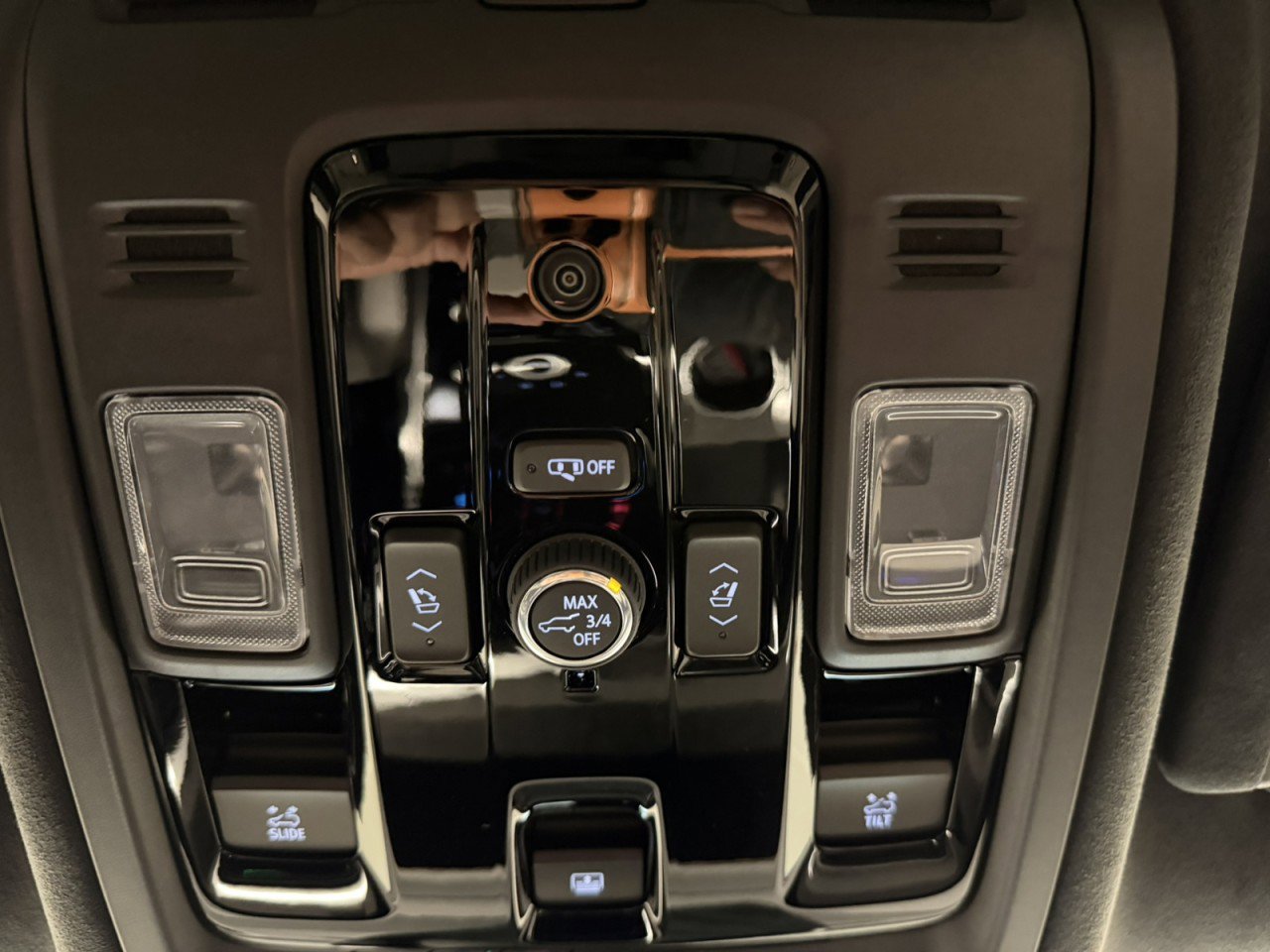 Used 2025 Cadillac Escalade V image 13