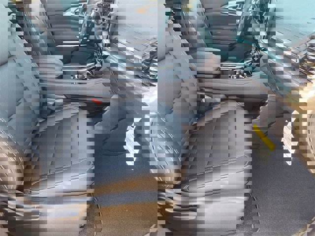 New 2026 Chevrolet Traverse LT w/ Midnight/Sport Edition image 15