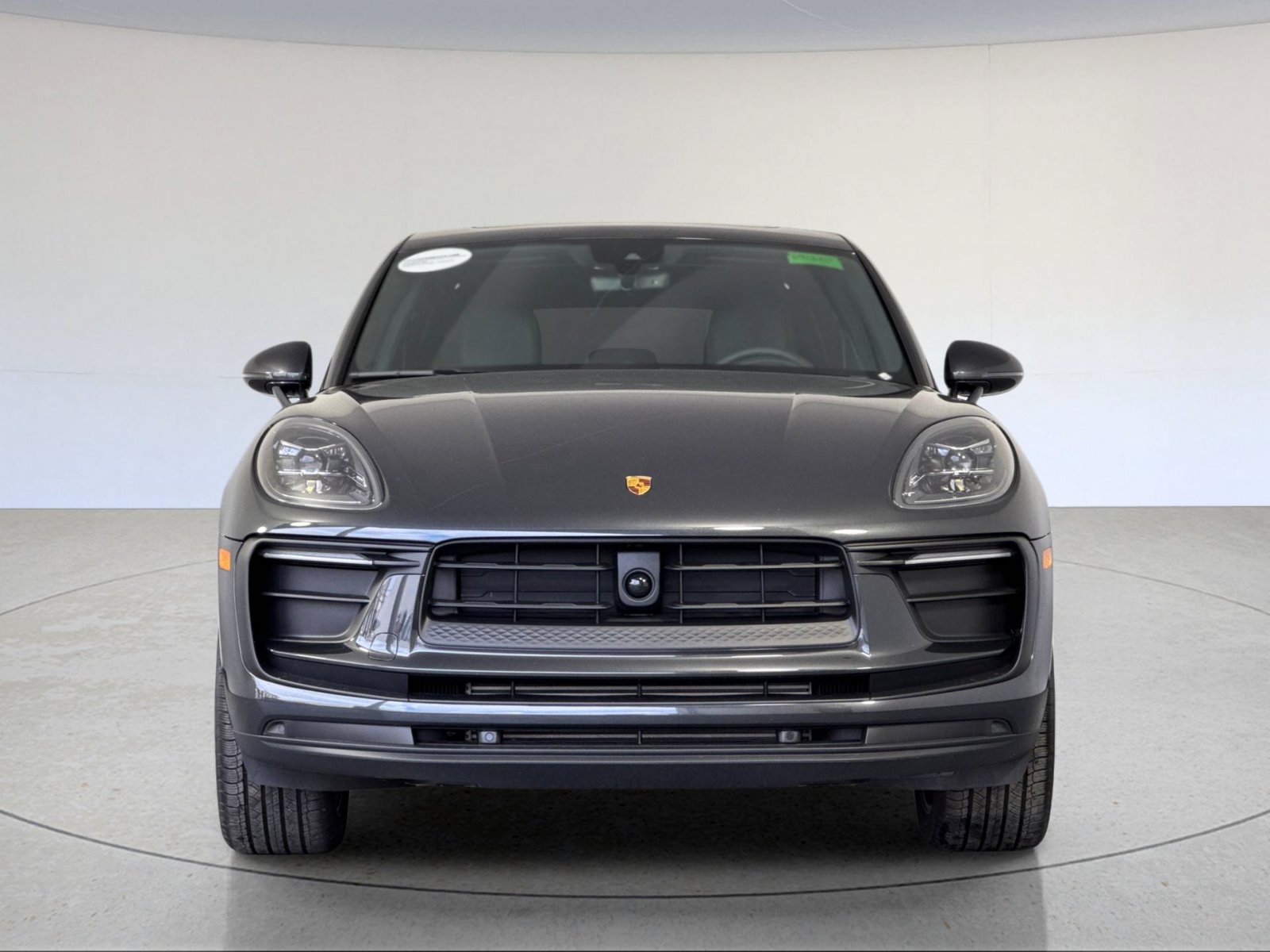 Certified 2026 Porsche Macan AWD/4WD image 11