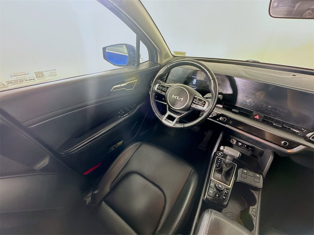 Used 2023 Kia Sportage EX image 9