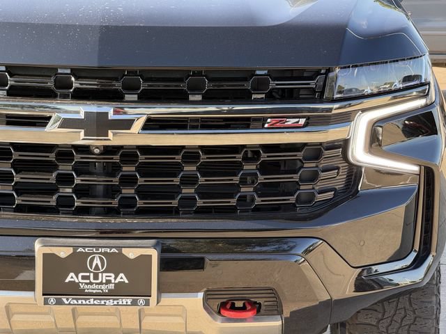Used 2021 Chevrolet Tahoe Z71 w/ Luxury Package AWD/4WD image 8
