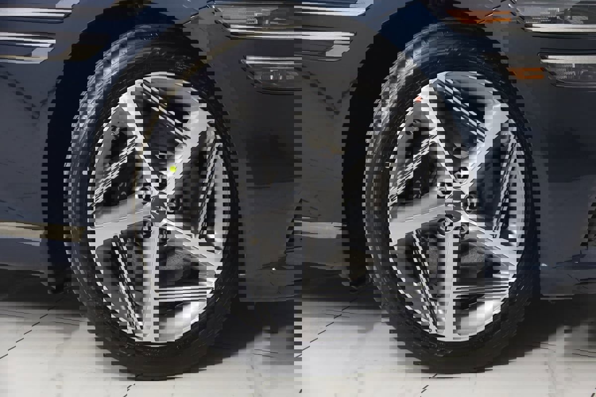 Used 2023 Genesis G80 3.5T Sport w/ Winter Weather Package image 16