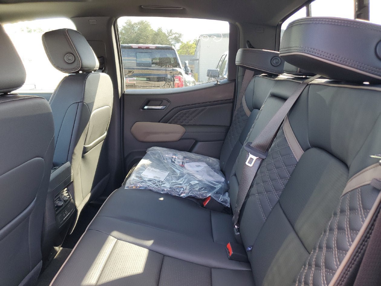 New 2026 GMC Canyon Denali AWD/4WD image 11