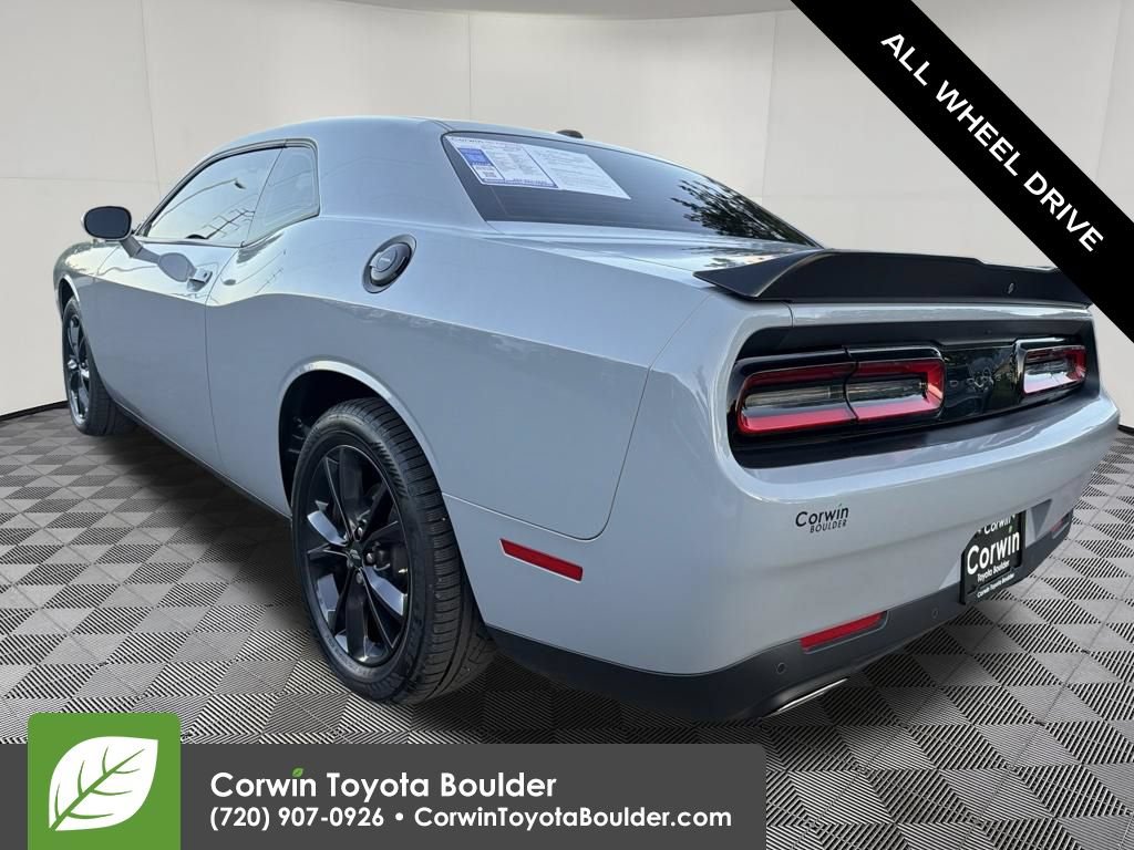 Used 2022 Dodge Challenger SXT w/ Driver Convenience Group AWD/4WD image 5