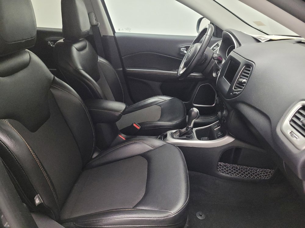 Used 2020 Jeep Compass Latitude image 21