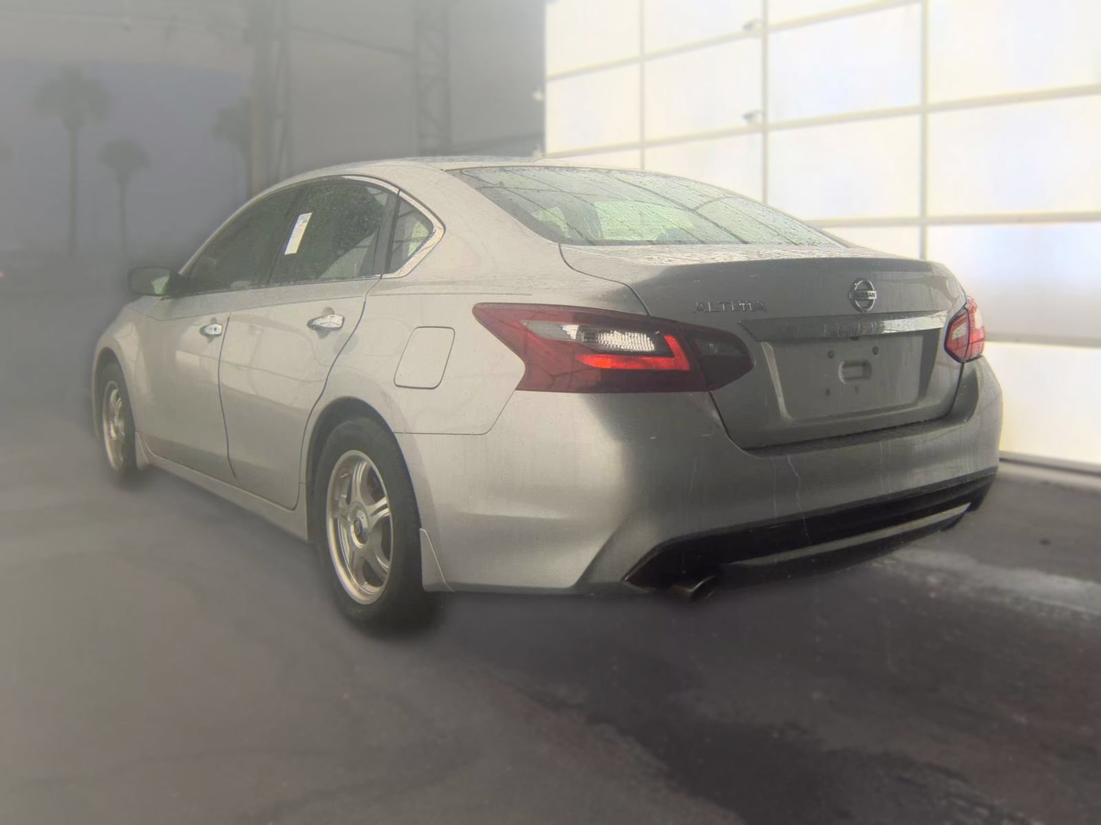 Used 2018 Nissan Altima 2.5 S w/ S Convenience Package FWD image 2