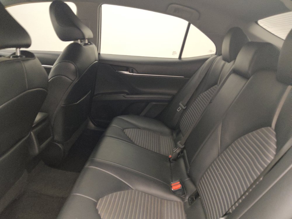 Used 2022 Toyota Camry SE FWD image 18