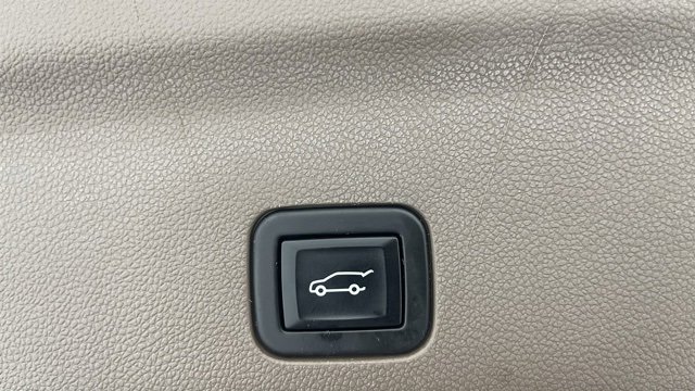 Used 2023 GMC Yukon XL Denali image 49