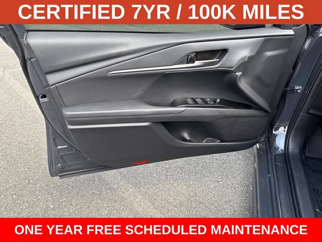 Used 2025 Toyota Camry SE w/ Convenience Package FWD image 13