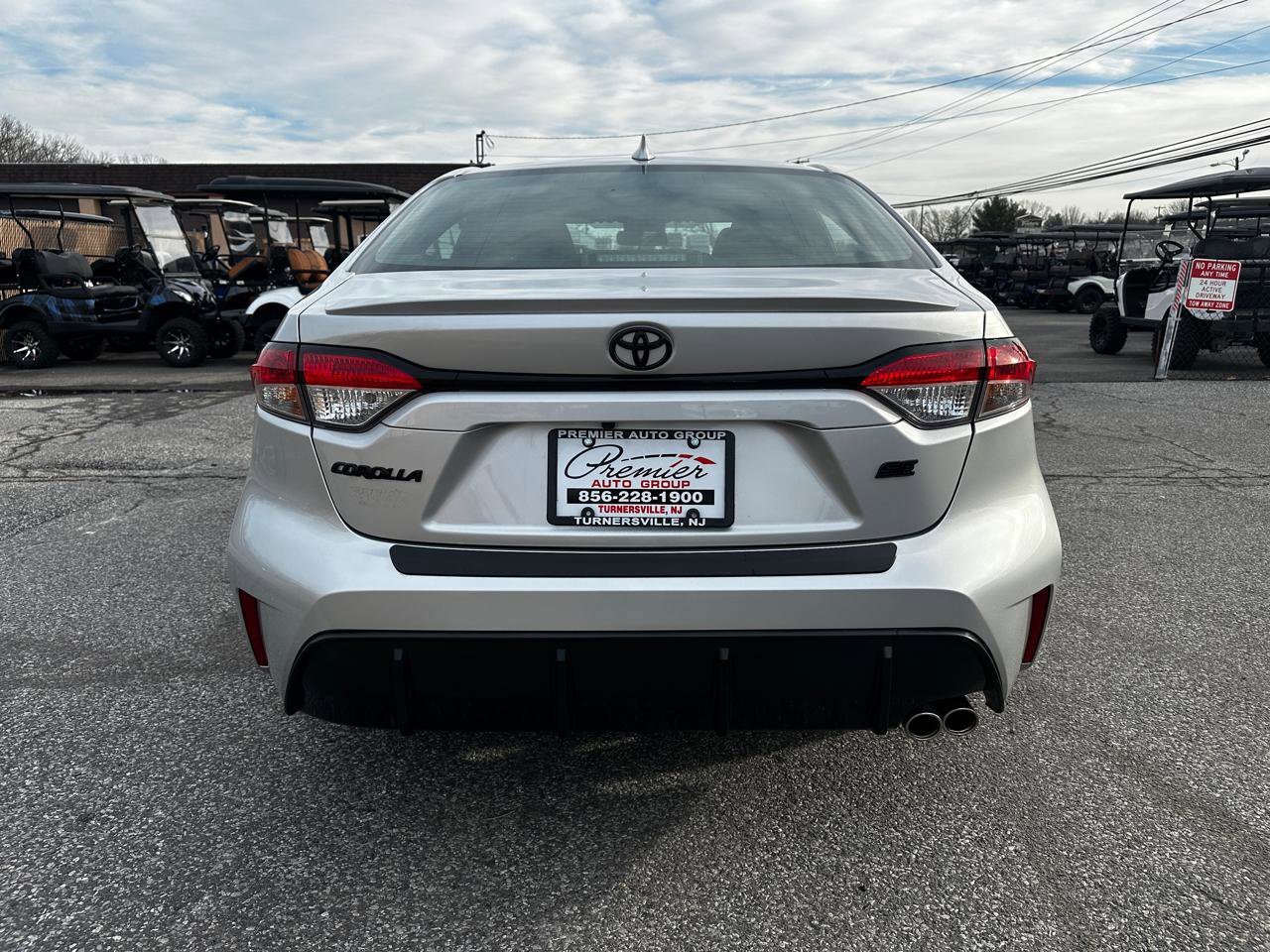 Used 2025 Toyota Corolla SE w/ Convenience Package image 6