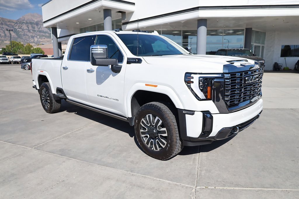 Used 2024 GMC Sierra 3500 Denali Ultimate image 8
