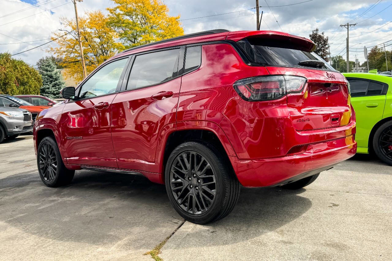 Used 2024 Jeep Compass Limited w/ Sun and Sound Group image 4